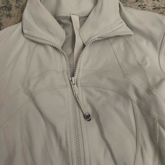 Lululemon define cream jacket - Picture 2 of 3